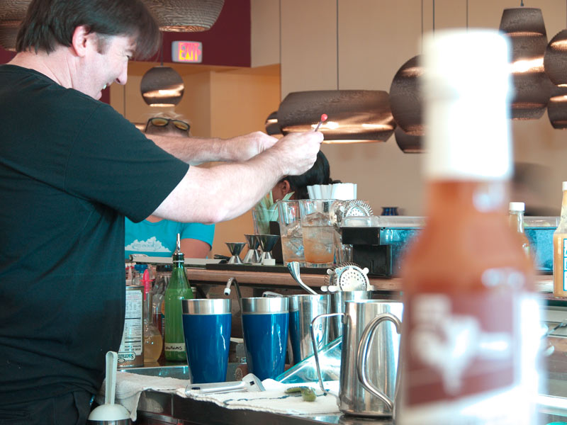 adoboloco-hot-sauce-hamajang-jimmy-shoemaker-smiling