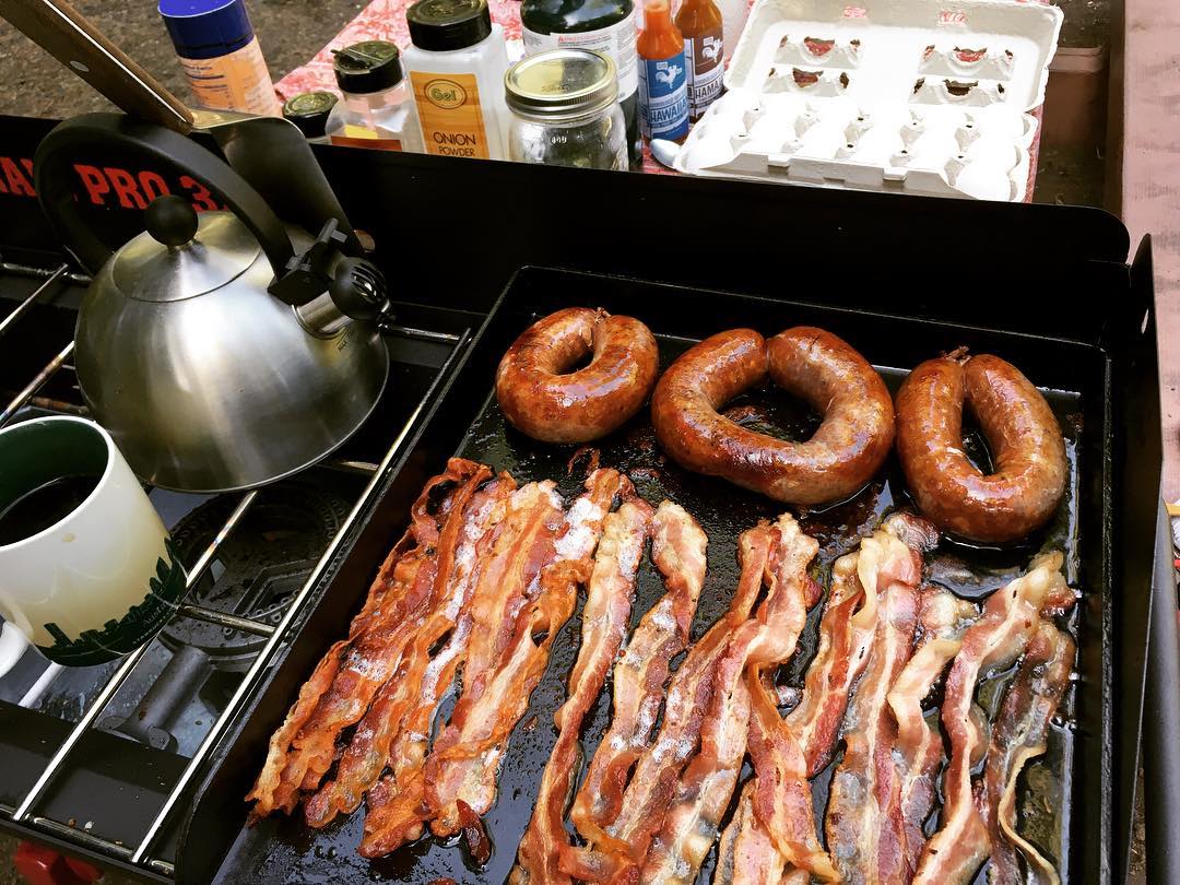 cast iron maiden camp cooking skillet